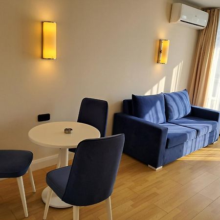 바투미 Best House Orbi City 아파트 호텔 외부 사진